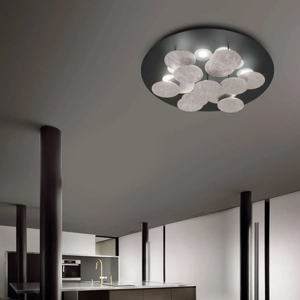 Braga, Deckenleuchte Nuvola 70cm, Blattsilber-Schwarz, moderne Lichtlösung