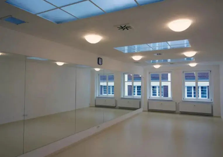 Molto Luce, Deckenleuchte Froz, Raumbild, hochwertige Raumbeleuchtung