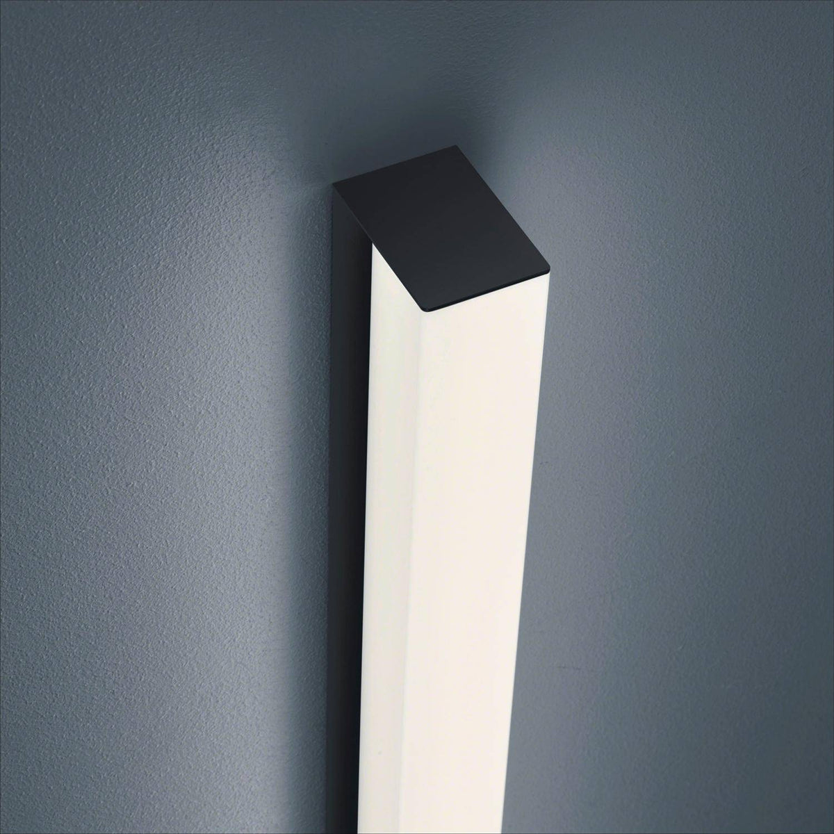 Sonluce, Dola Wand- und Deckenleuchte, Schwarz 60cm Detail, stilvolle Wandbeleuchtung