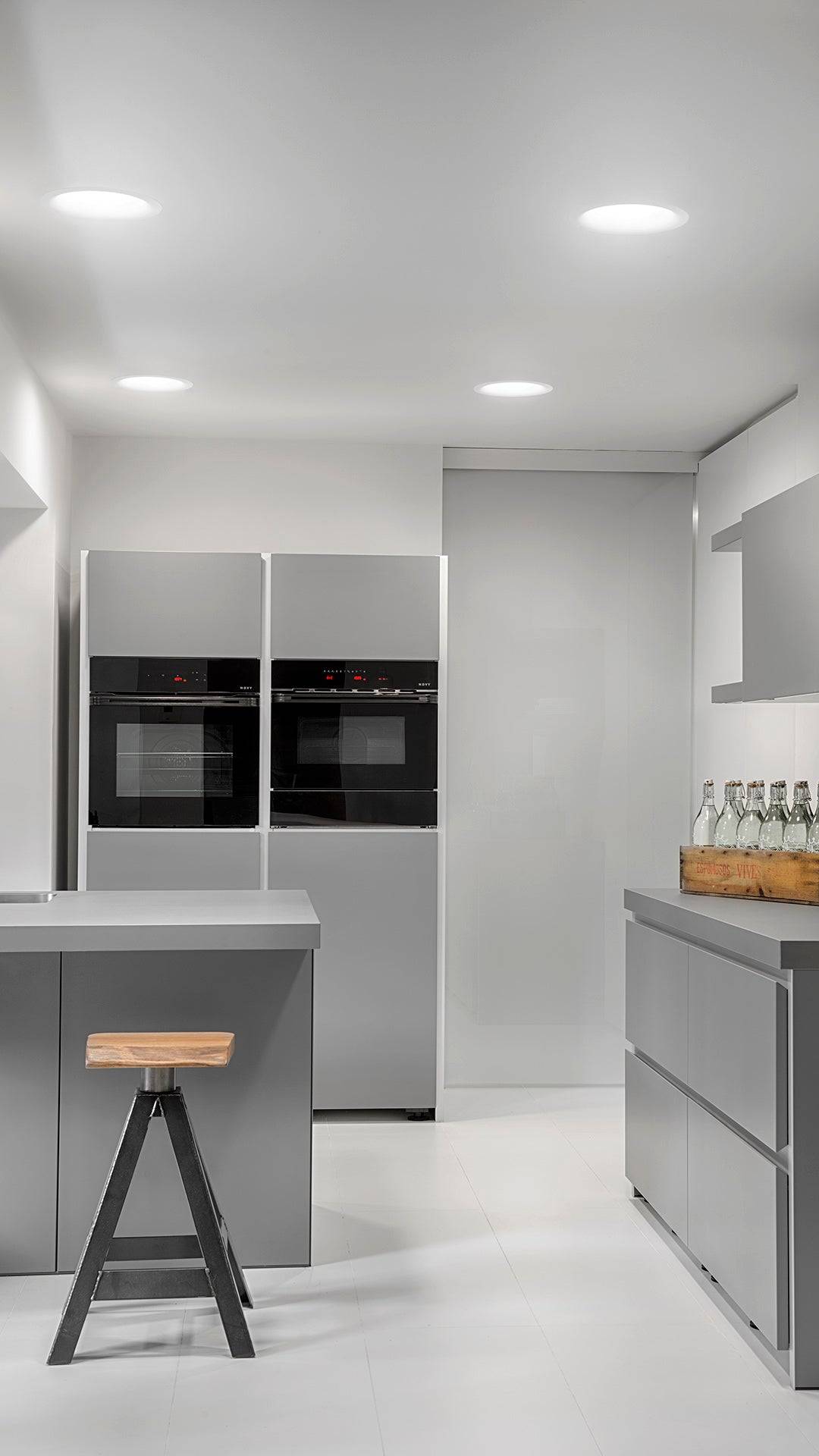 Arkoslight LED Einbauleuchte Drop matt, weiss, moderne Anwendung im Wohnbereich