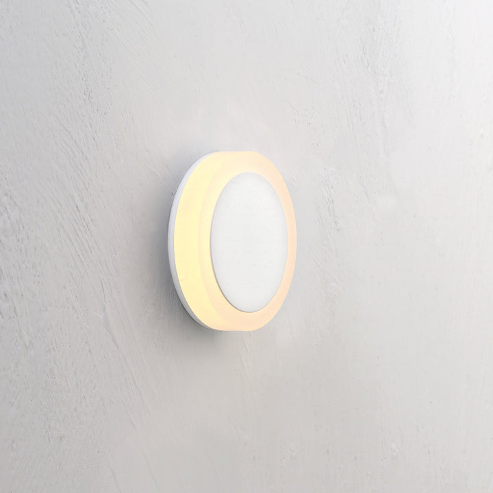 One Einbaustrahler, weiss