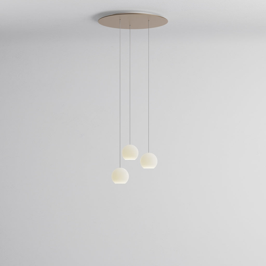 Komot, KOS Trio Small Baldachin rund, Gold Edelstahl, hochwertige Pendelleuchte