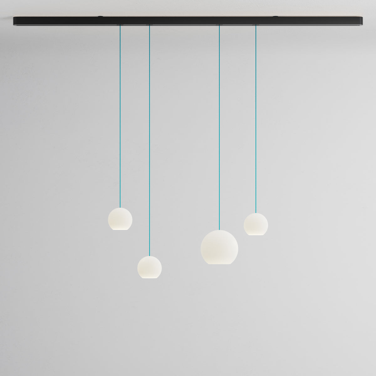 Komot, Pendelleuchte KOS Quattro 200cm, Schwarz-Blau, Produktbild gemischte Gläser