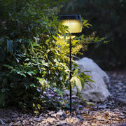 Solarleuchte Lolie im Garten, Beleuchtung bei Dunkelheit