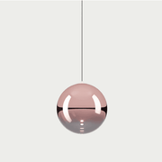 Glas-Pendelleuchte Random Solo von Lodes in roségoldener Ausführung