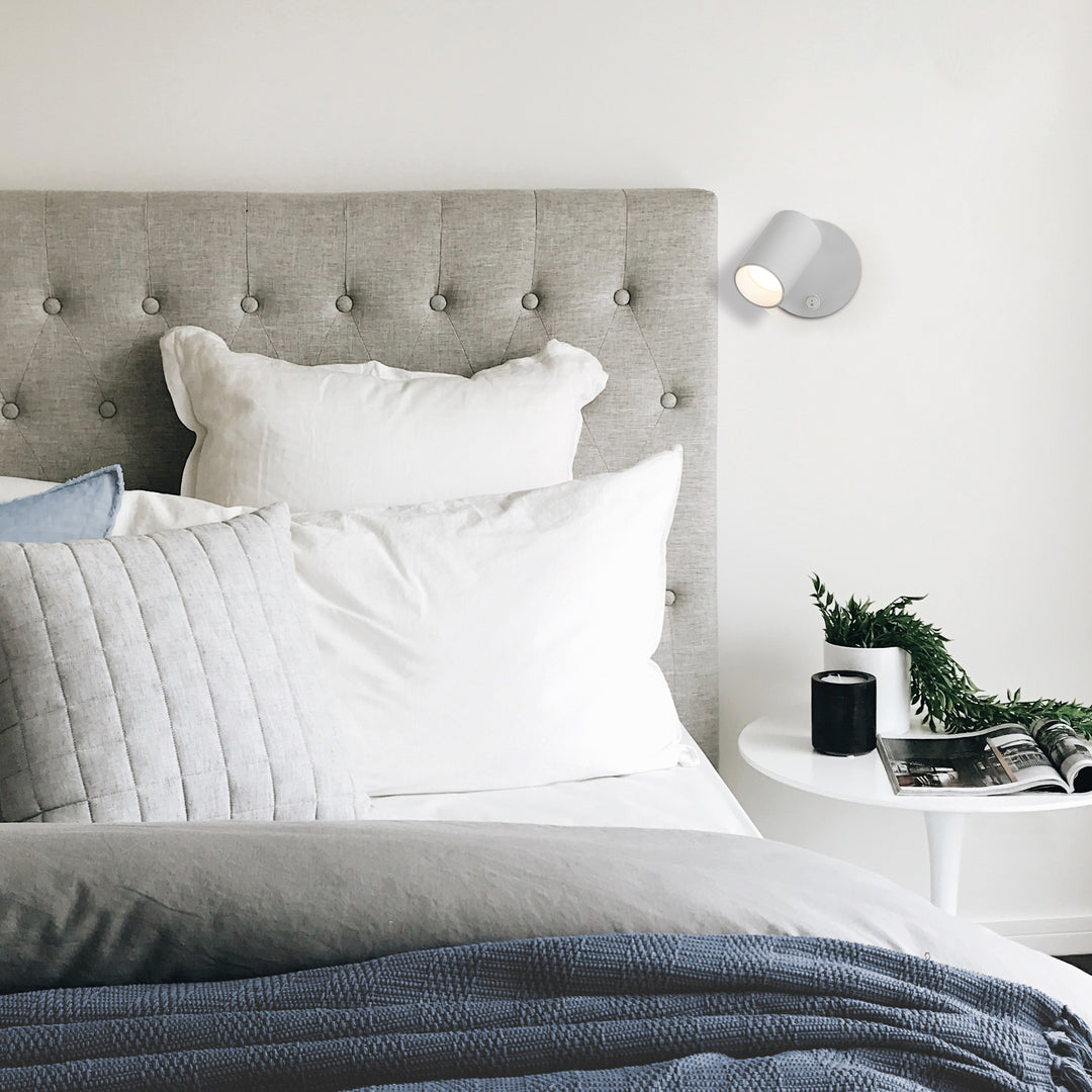 Wandleuchte Tune mit Schalter