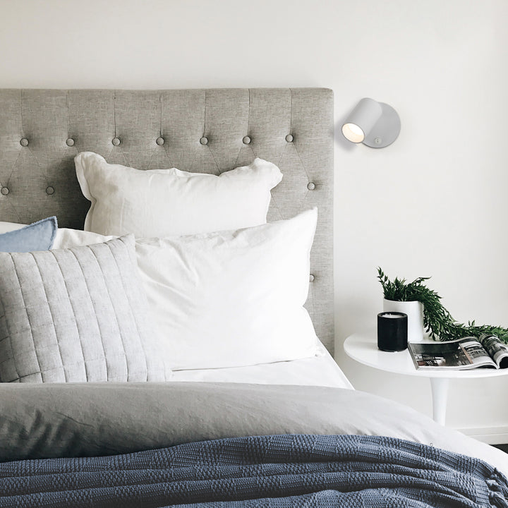 Wandleuchte Tune mit Schalter