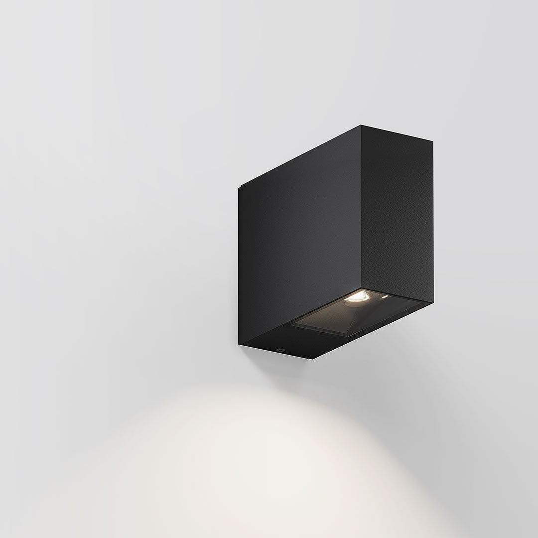 IP44.de, Wandleuchte Eye Down, Schwarz, moderne Lichtlösung