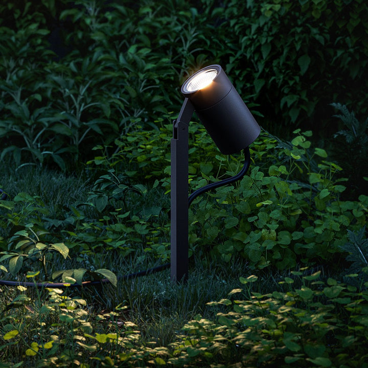 IP44.de Spießleuchte piek mini, Shotlight oder Floodlight, moderne Anwendung im Garten
