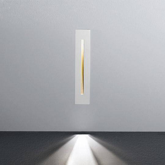 DLS Lighting, Wandeinbauleuchte Split, Raumbild, moderne Lichtlösung
