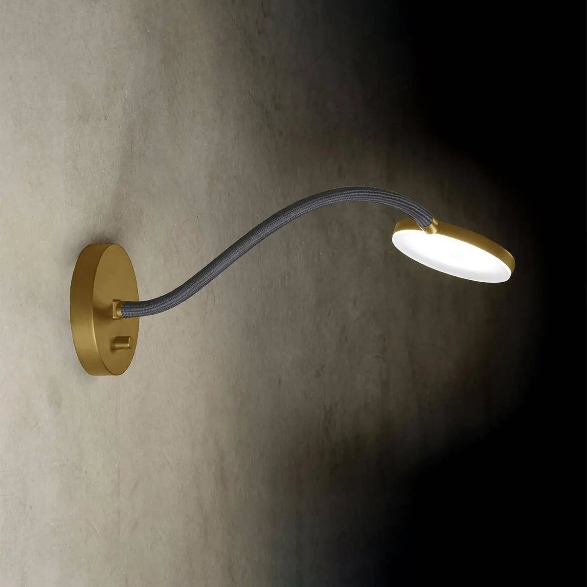 Holtkötter, Wandleuchte Flex W, Raumbild, flexible Wandbeleuchtung