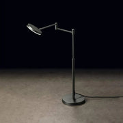 Holtkötter, Tischleuchte Plano T, Raumbild, moderne Lichtlösung