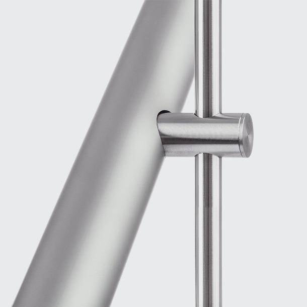 Baltensweiler, Stehleuchte Linija, Magnethalterung