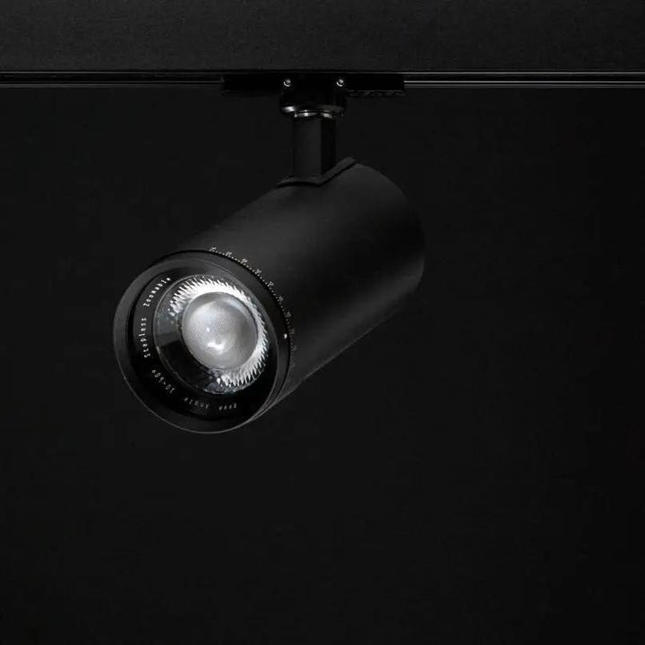 3-Phasen Stromschienenstrahler LuxZoom, schwarz