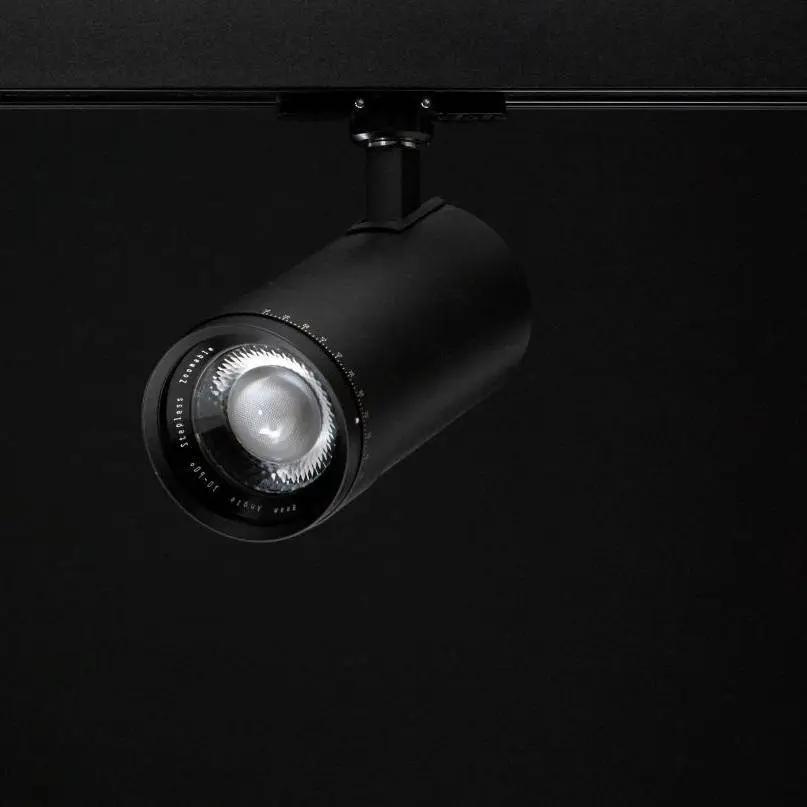 LUX-IT, 3-Phasen Stromschienenstrahler LuxZoom, Detail, moderne Akzentbeleuchtung